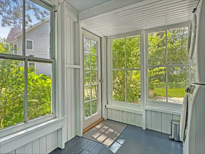 7 Locust Avenue & 4 Meadow Place, Shelter Island Heights, New York, United States. - Photo 11