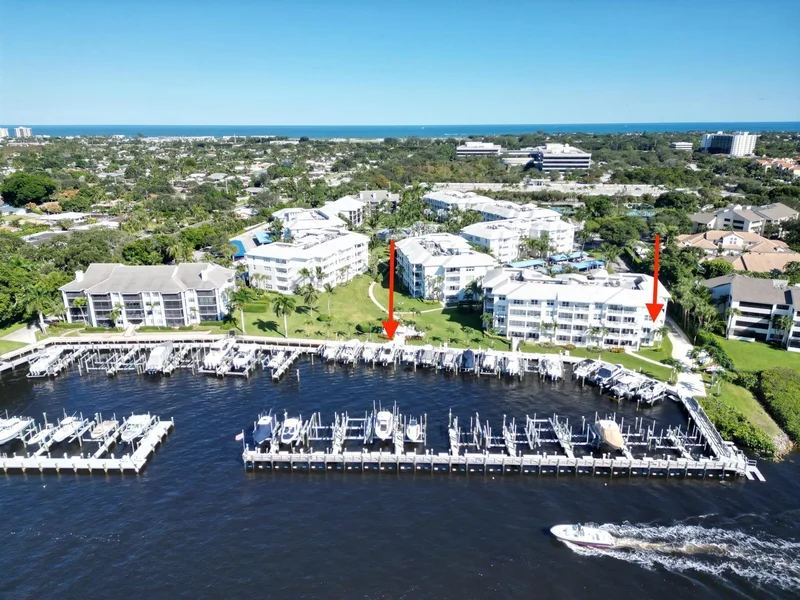 Condominium in Juno Beach