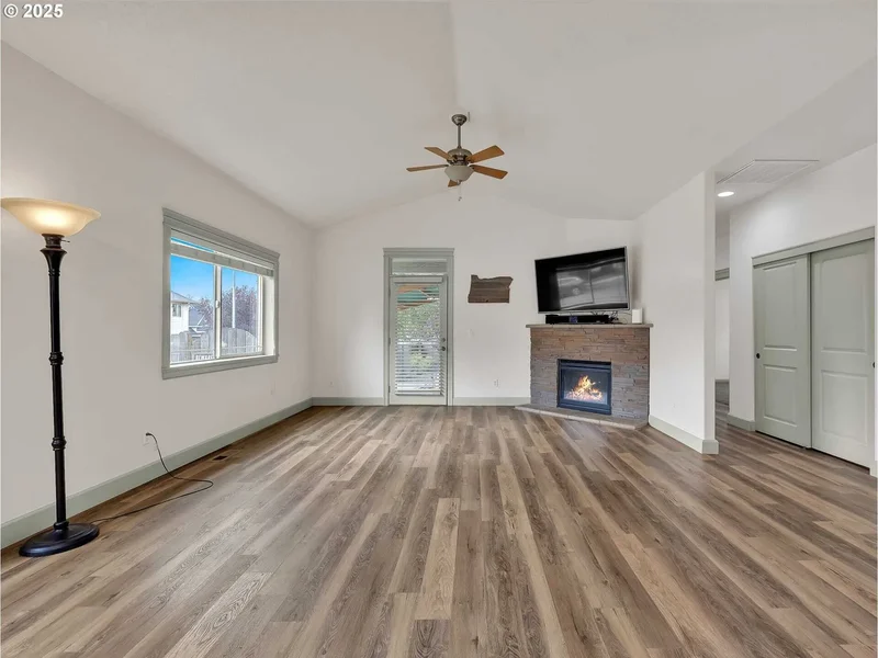 3279 SE ANDERSON RD, Gresham, Oregon, United States. - Photo 21