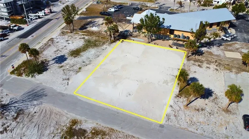 103 -105-107 Bay Mar DR, Fort Myers Beach, Florida, United States. - Photo 10