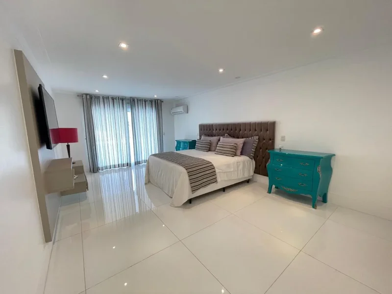 600 Rua Lealdino Sampaio Pedreira, Guarujá, State of São Paulo, Brazil. - Photo 5