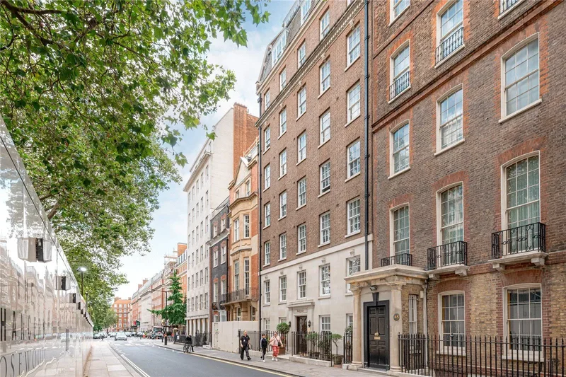 Apartment - London