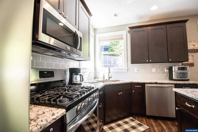 1001 Doe Ct NW, Salem, Oregon, United States. - Photo 13