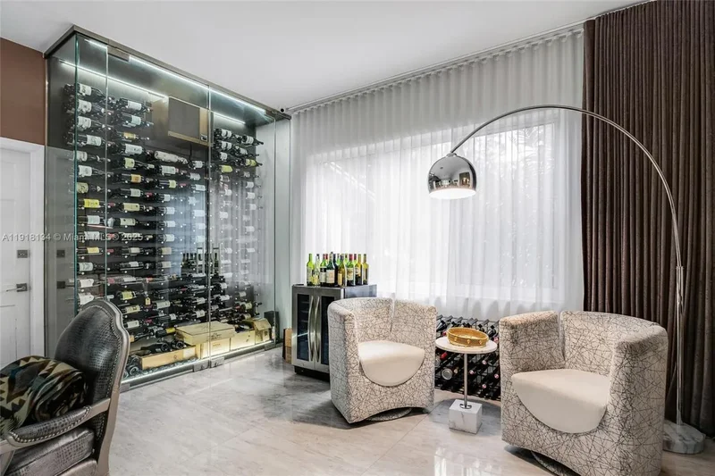 259 E Shore Dr, Miami, FL, 33133, USA, Miami, Florida, United States. - Photo 26