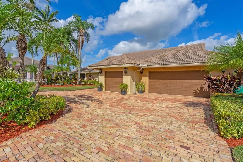 7840 NW 86th Ter, Coral Springs, Florida, United States. - Photo 2