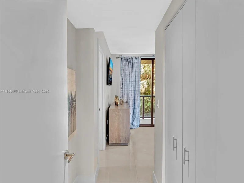 3040 N Ocean Blvd N103, Fort Lauderdale, Florida, United States. - Photo 19