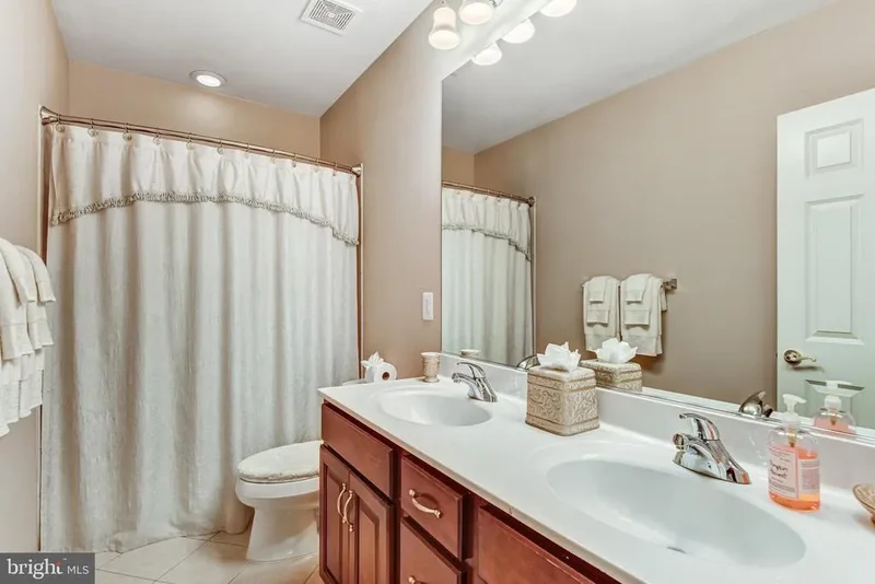 24958 BROOKBARK TER TERRACE, CHANTILLY, VA 20152, Chantilly, Virginia, United States. - Photo 9
