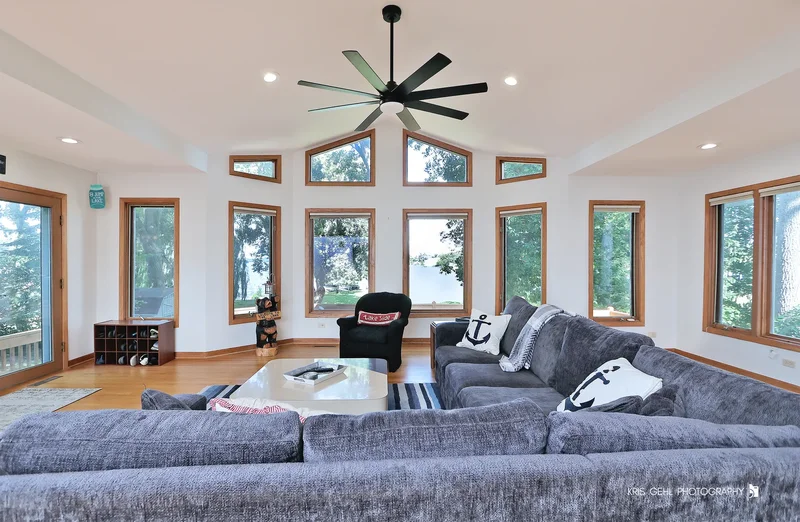 532 Circle Drive, Fox Lake, Illinois, United States. - Photo 27