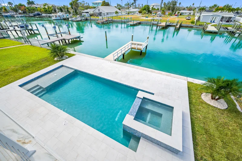 534 Crystal Dr, Madeira Beach, FL 33708, Madeira Beach, Florida, United States. - Photo 3