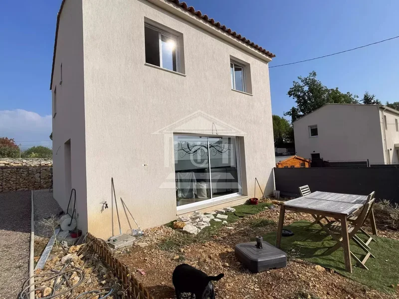 Fayence House