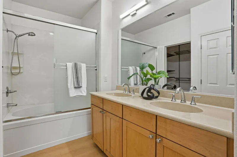 745 Mente Linda Loop, Milpitas, California, United States. - Photo 17