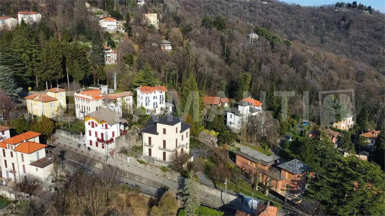 Brunate, Lombardy, Italy. - Photo 24