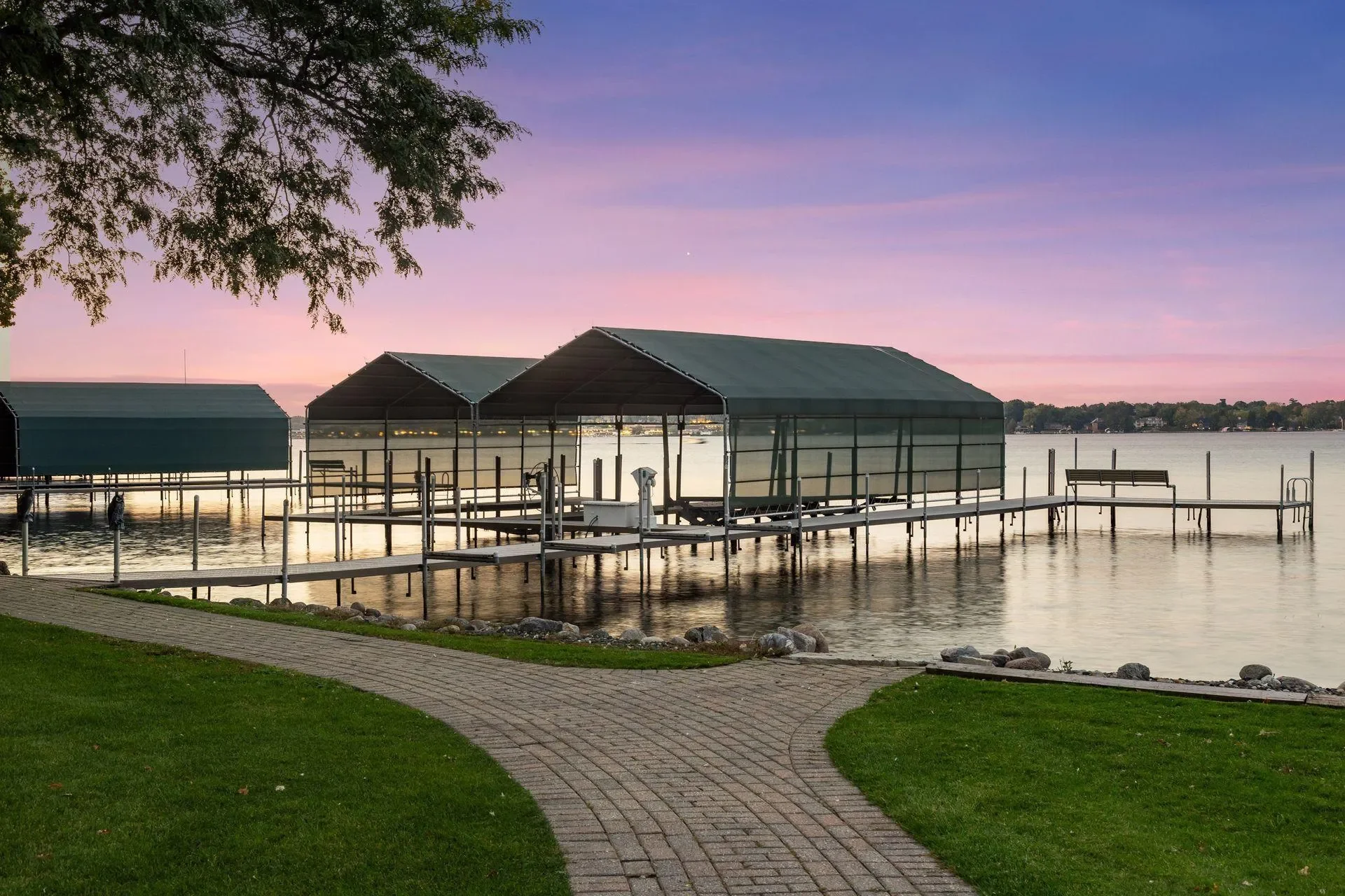 17950 Breezy Point Road, Woodland, MN 55391, Wayzata, Minnesota, United States. - Photo 1