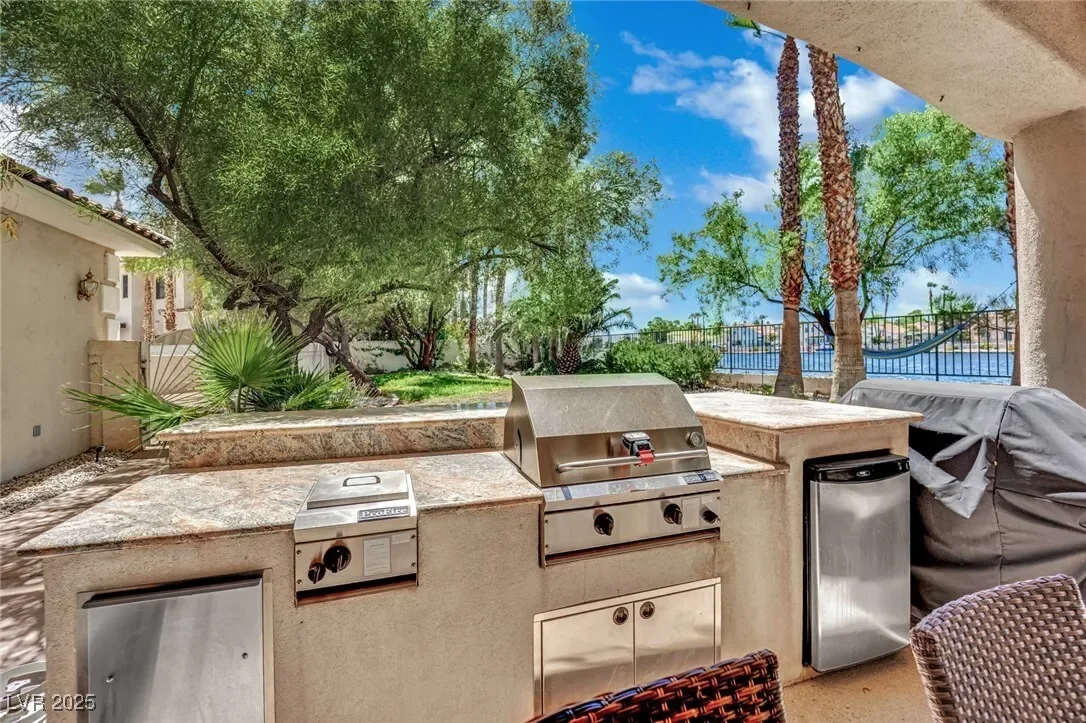 8137 Desert Jewel Circle, Las Vegas, Nevada, United States. - Photo 16