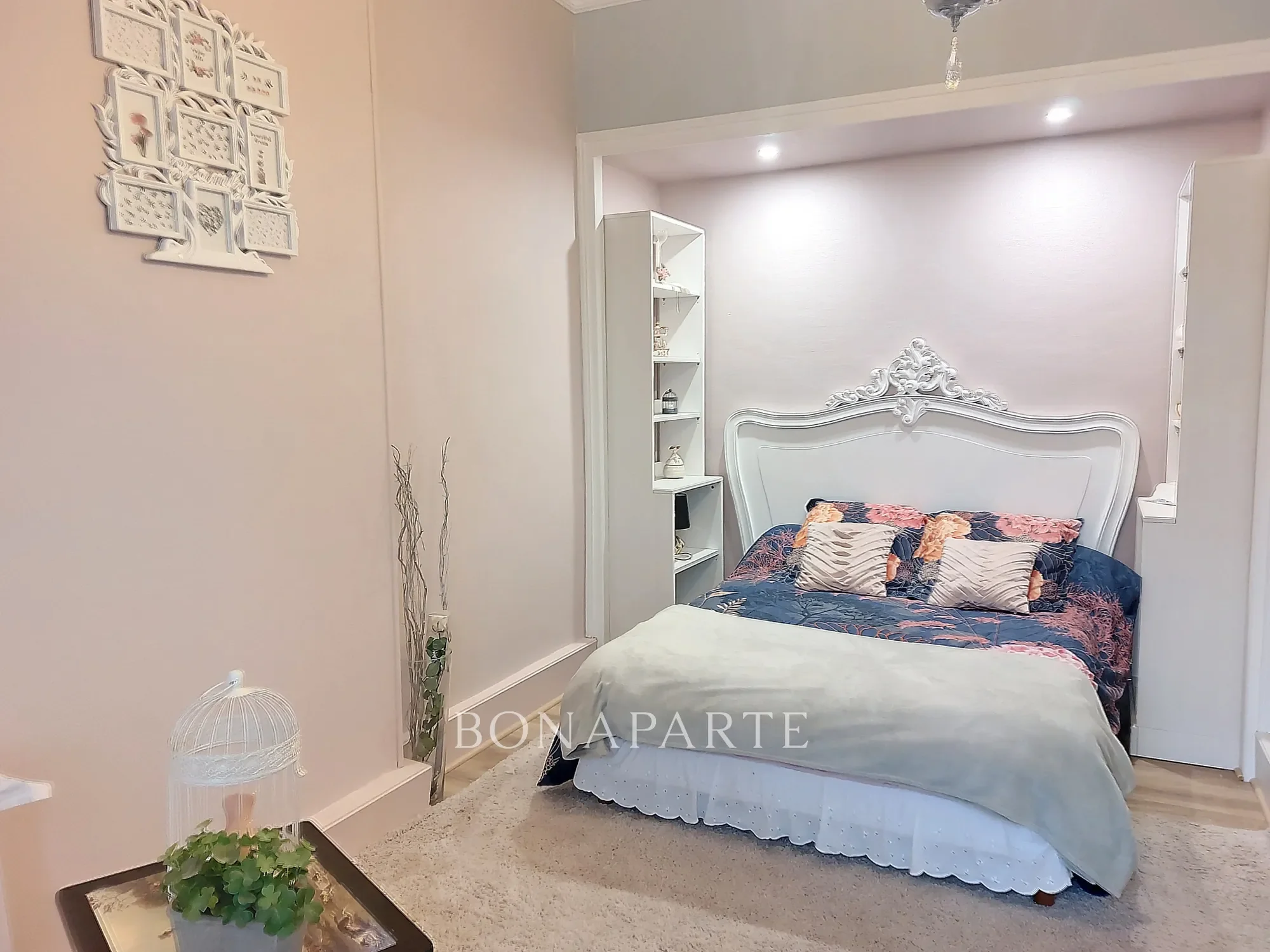Gallery photo 3