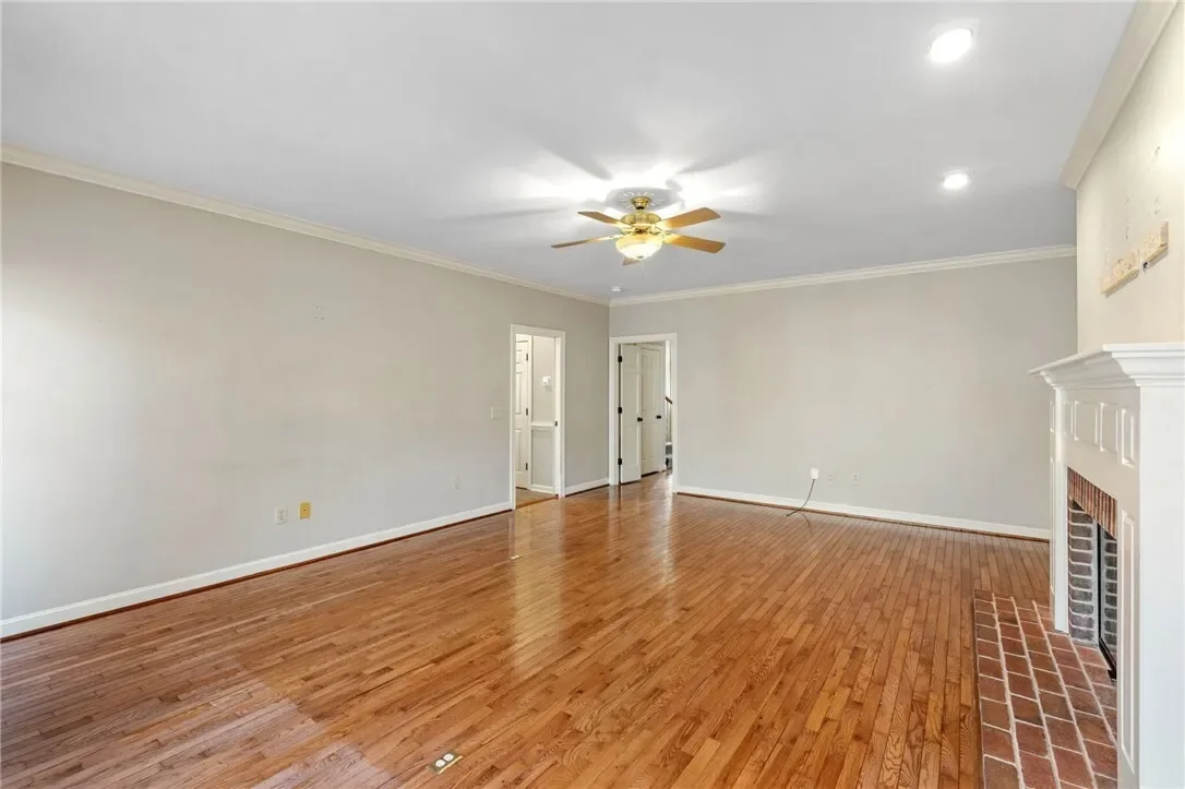 Gallery photo 12