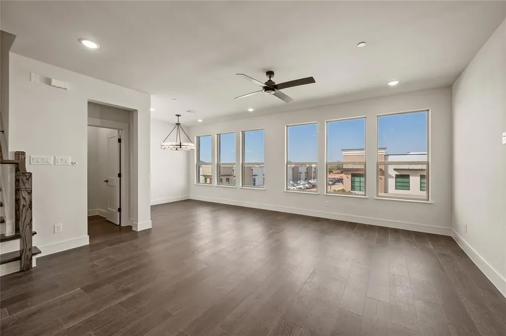 1345 Linkside Drive, Irving, Texas, United States. - Photo 8