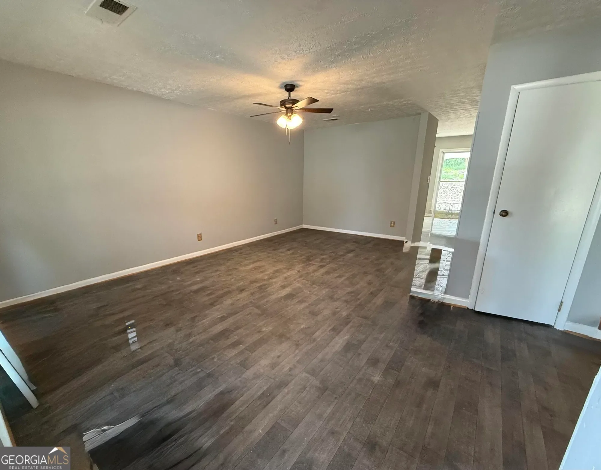 Gallery photo 6