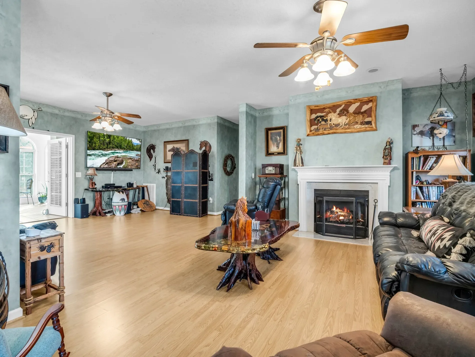 Gallery photo 2