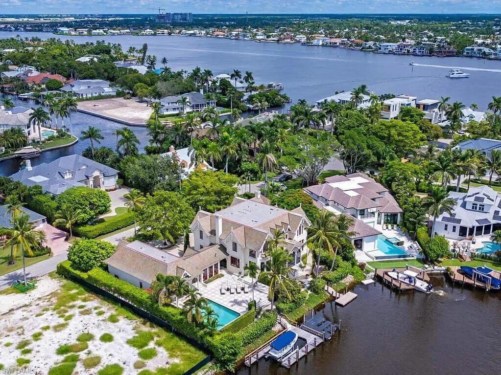 730 21st AVE, Naples, FL, 34102, USA, Naples, Florida, United States. - Photo 38