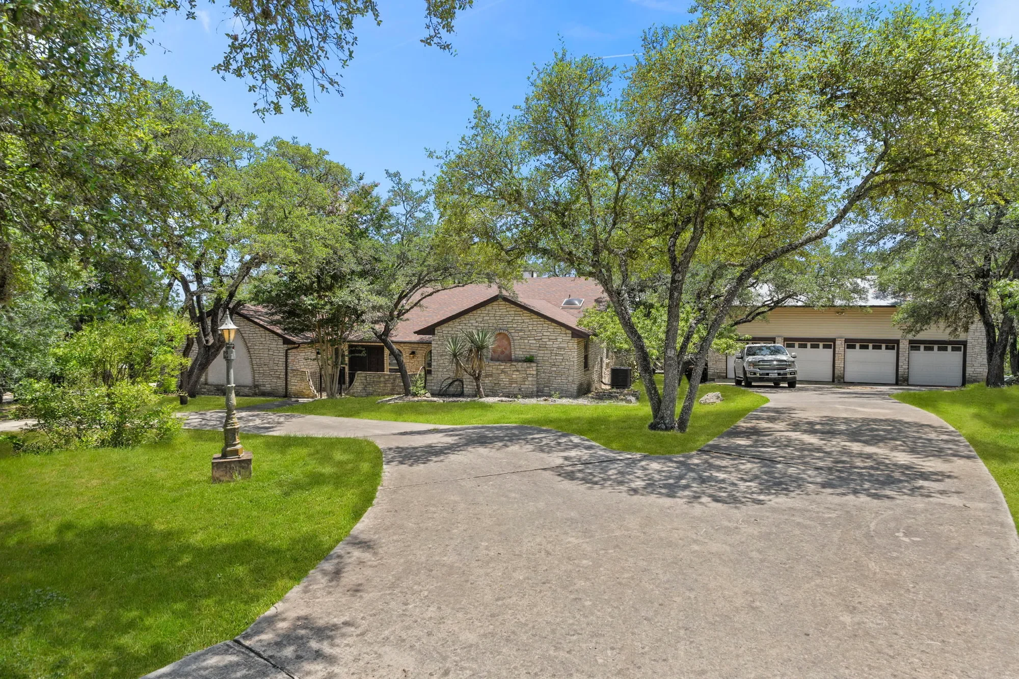 25615 Dull Knife Trail , San Antonio, TX 78255, San Antonio, Texas, United States. - Photo 6