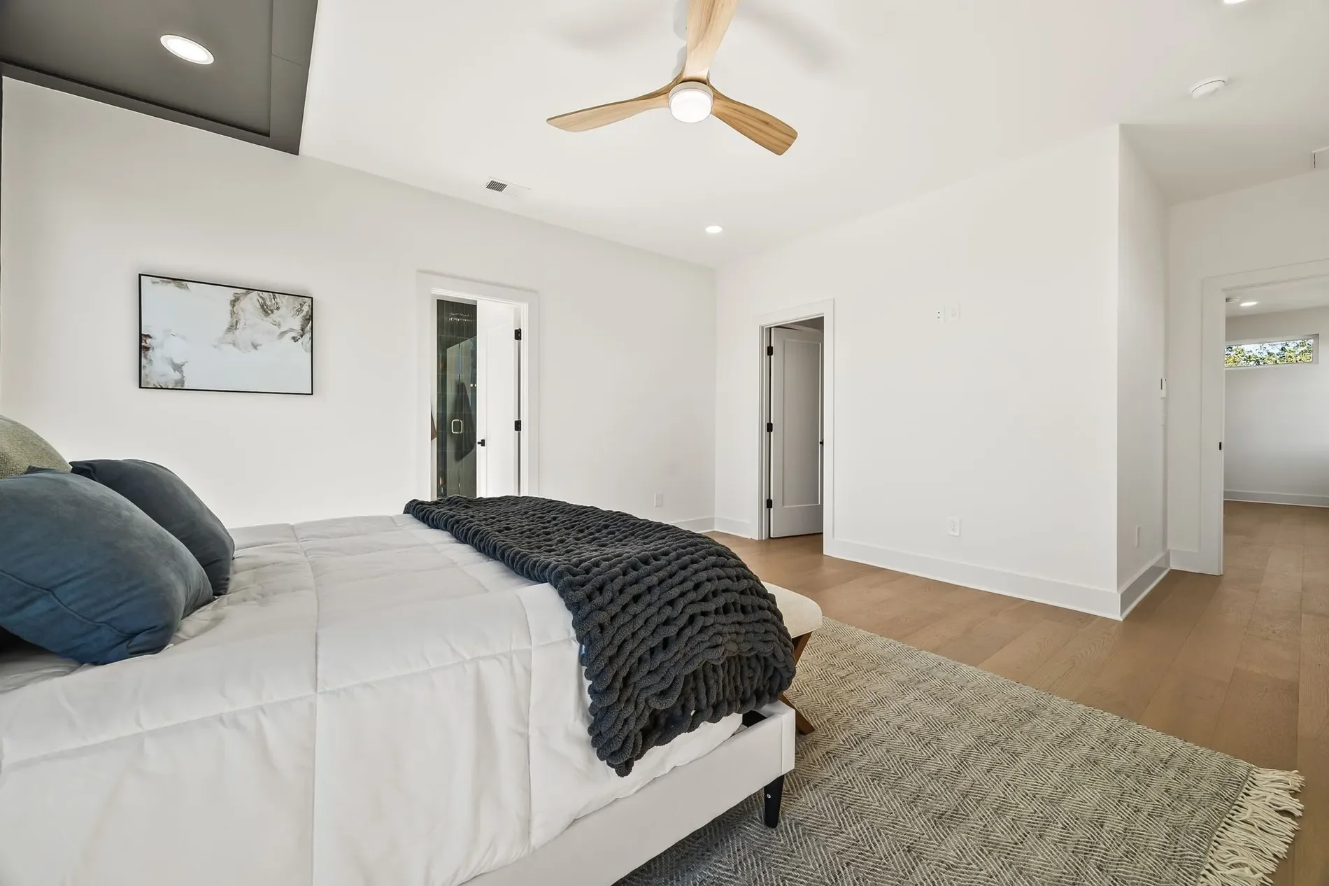 Gallery photo 2