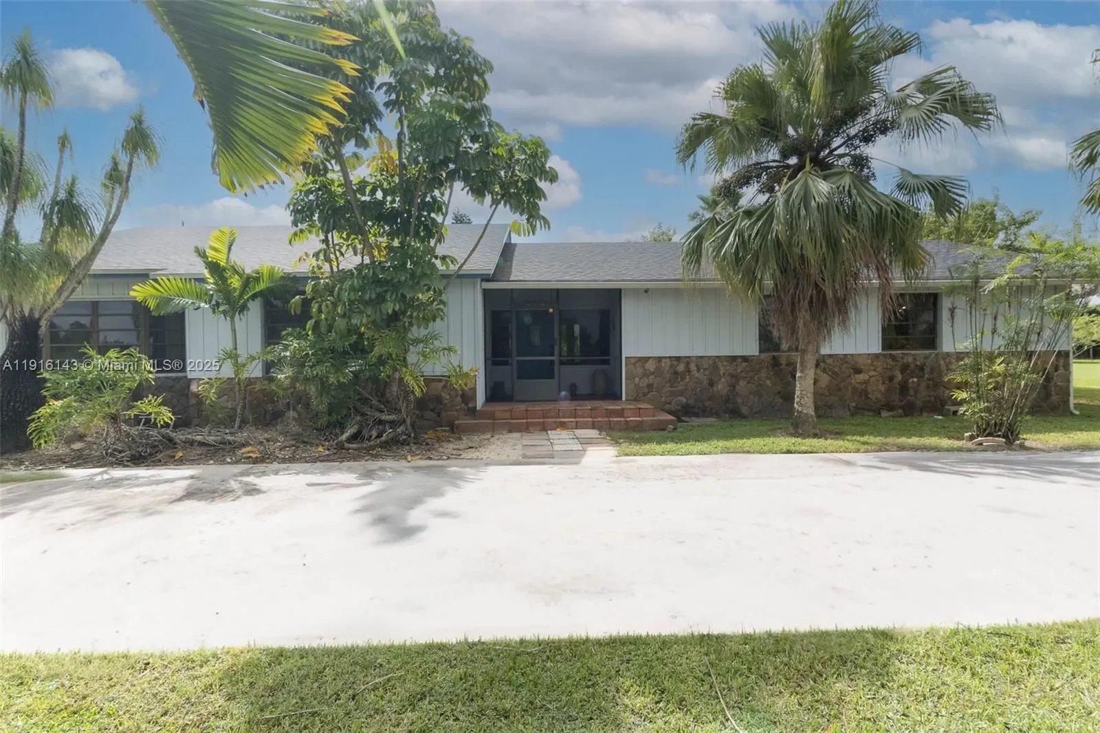 21820 SW 254th St, Homestead, Florida, United States. - Photo 2