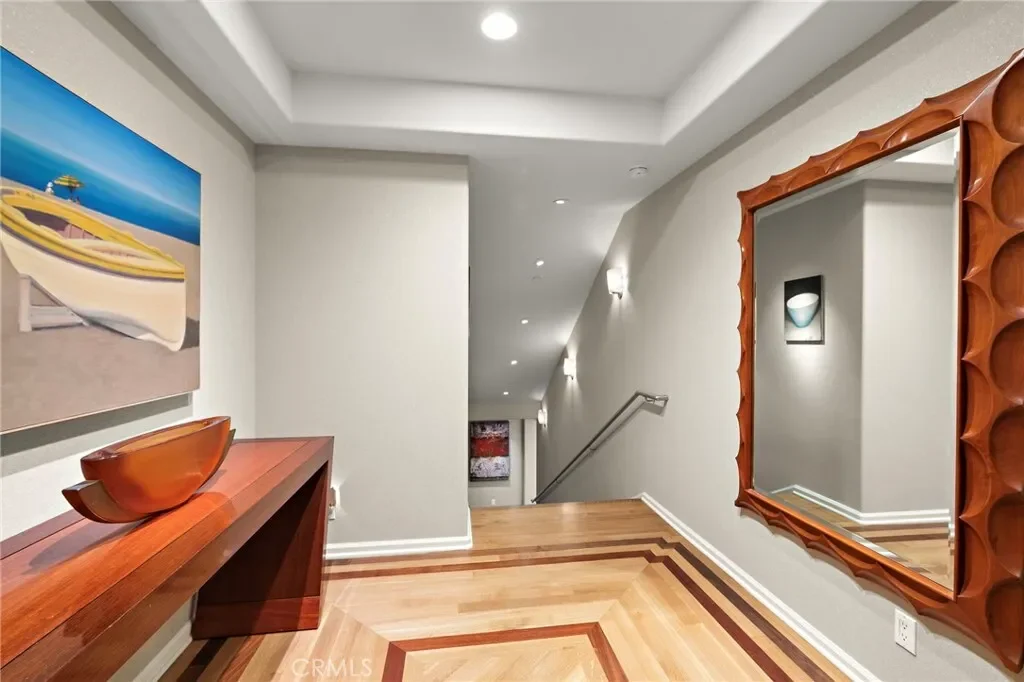 Gallery photo 2