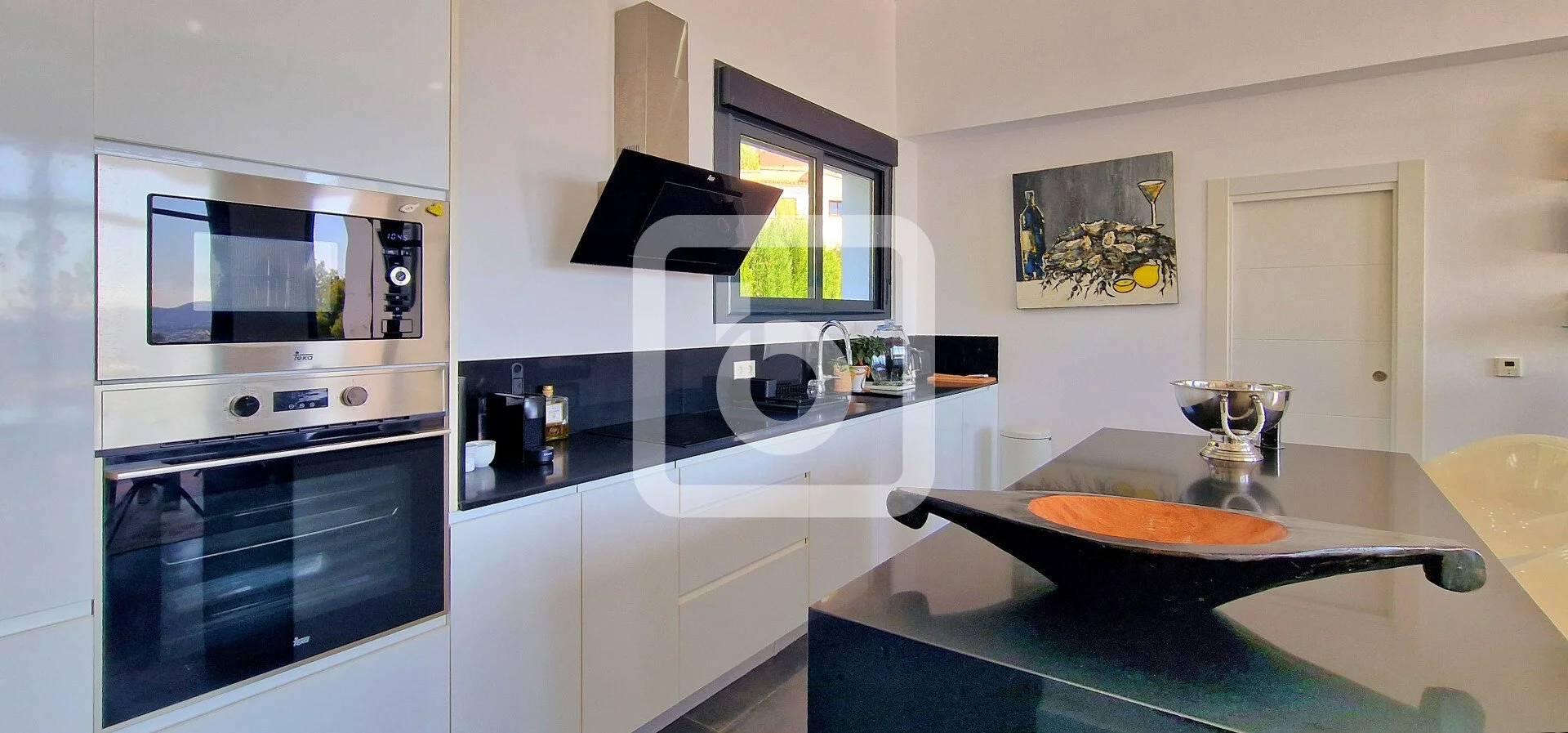 Gallery photo 2
