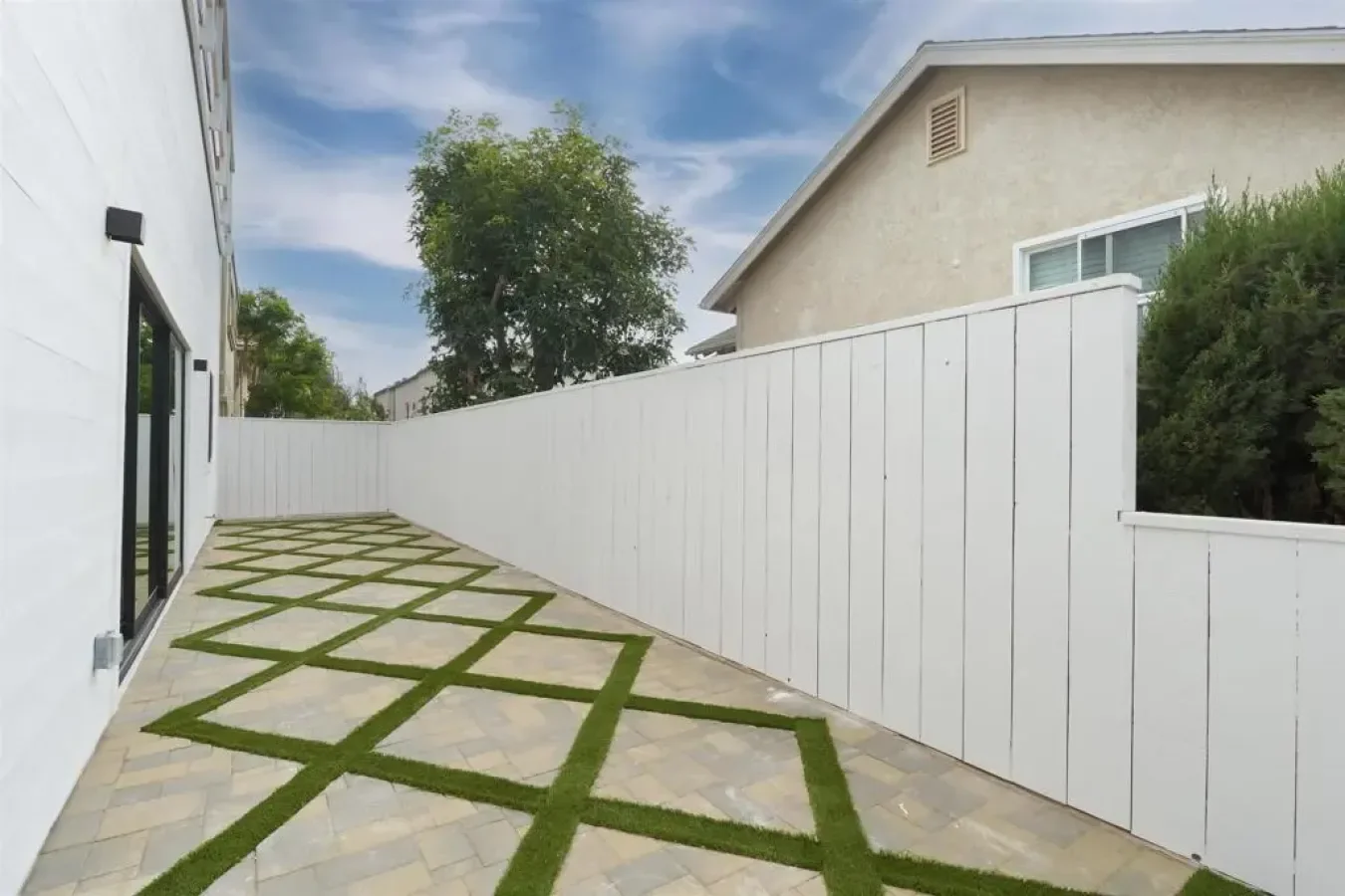 2465 Garfield Street, Carlsbad, California, United States. - Photo 24