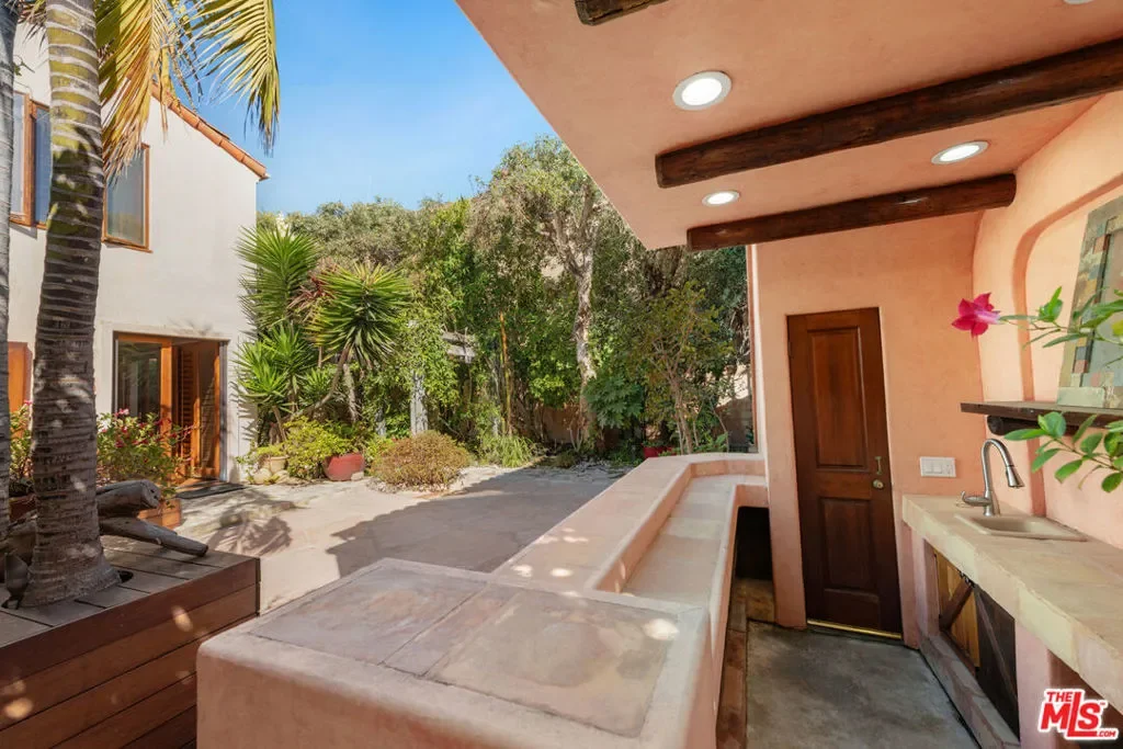 23351 Malibu Colony Road 108a, Malibu, California, United States. - Photo 23