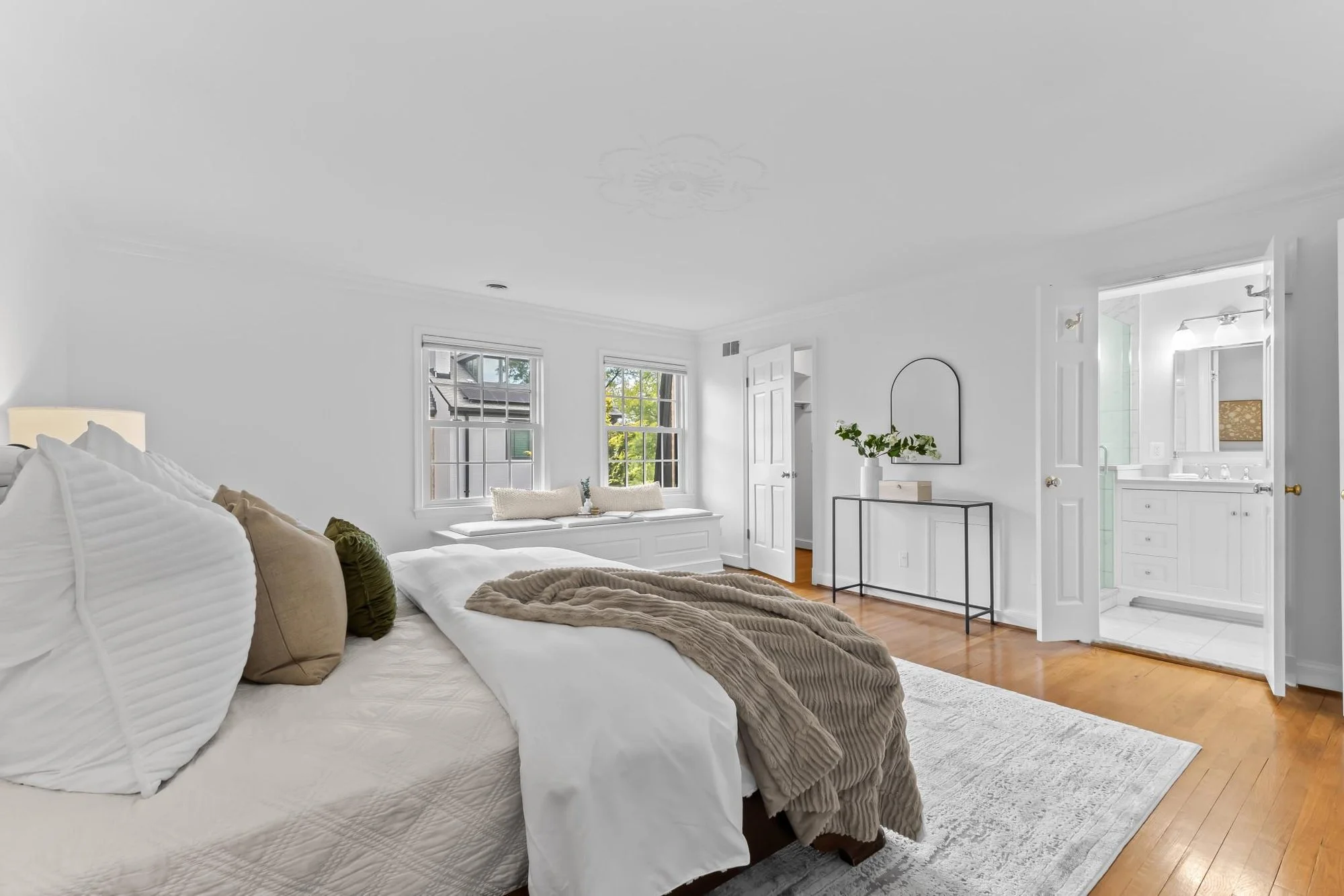 103 Queen Street , Alexandria, VA 22314, Alexandria, Virginia, United States. - Photo 3
