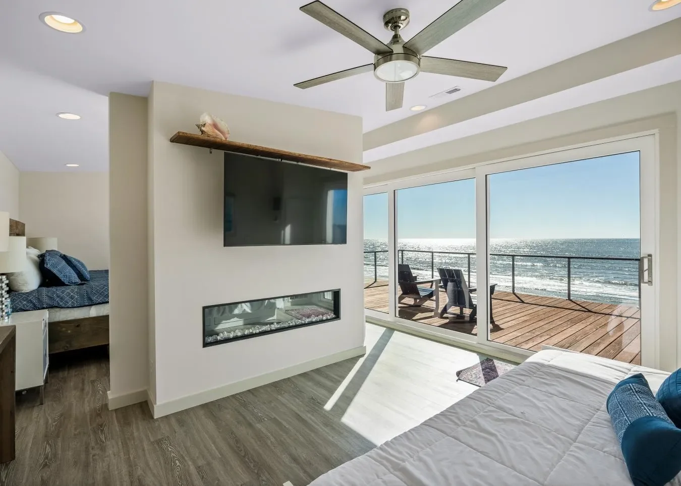 901 E Beach Drive, Oak Island, North Carolina, United States. - Photo 17