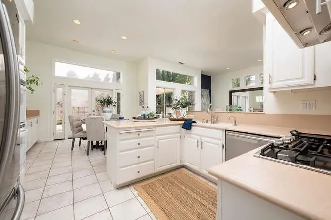 816 Corriente Point Drive, Redwood City, California, United States. - Photo 48