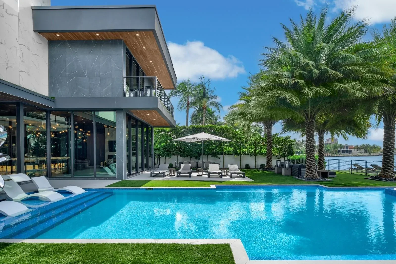 671 Middle River Dr, Fort Lauderdale, Florida, United States. - Photo 6