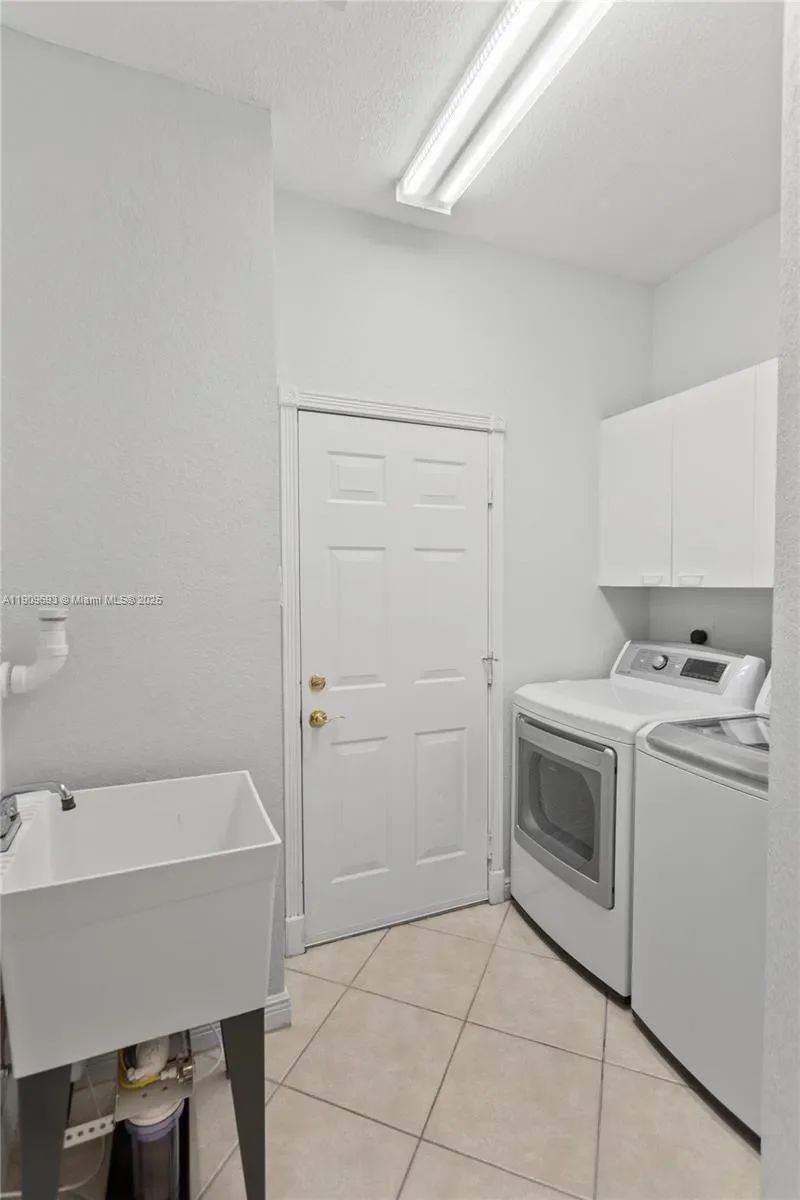 4925 SW 164th Ave, Miramar, Florida, United States. - Photo 38