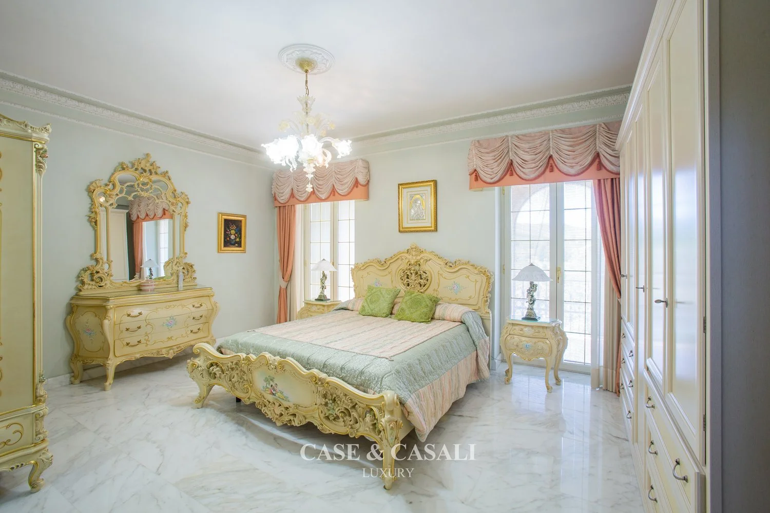 Gallery photo 6