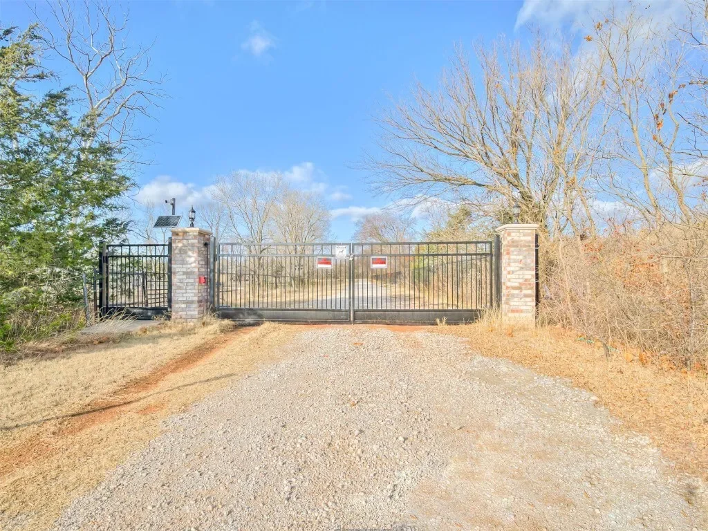 3595 E State Highway 9 Road, Norman, OK 73071, Norman, Oklahoma, United States. - Photo 33