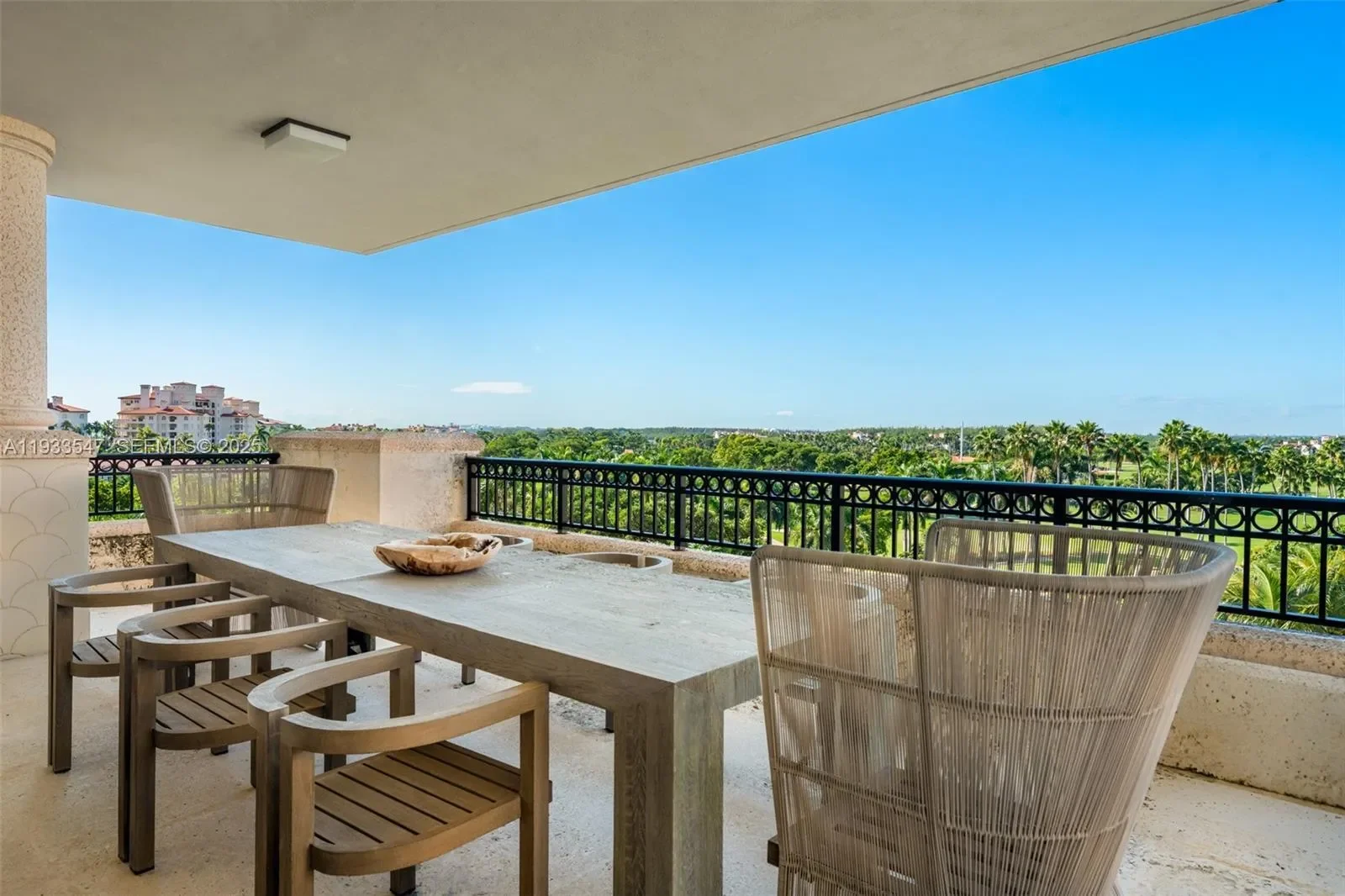 7061 Fisher Island Dr, Miami Beach, Florida, United States. - Photo 23