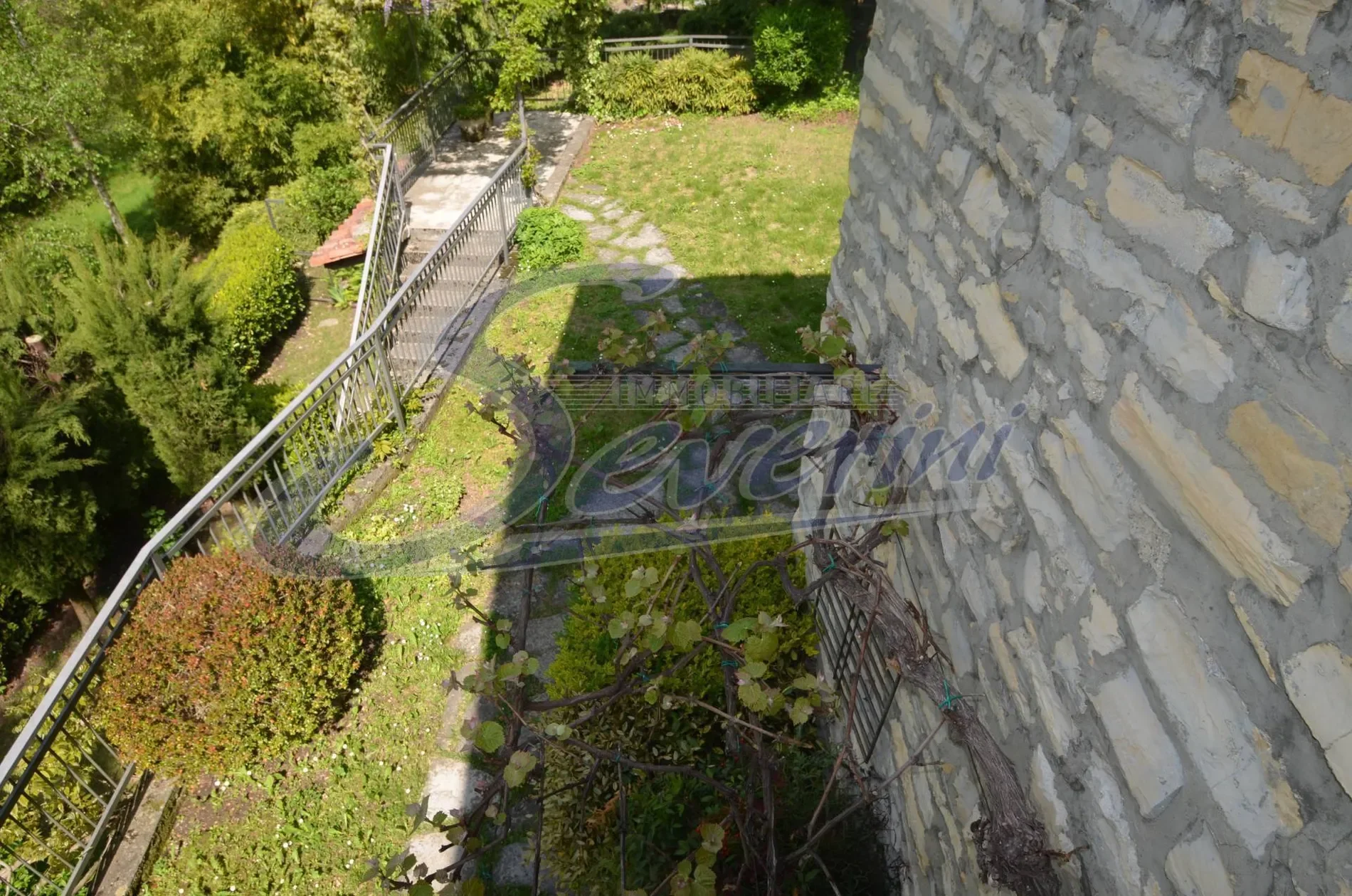 piazza san giorgio, Lemna, Lombardy, Italy. - Photo 16