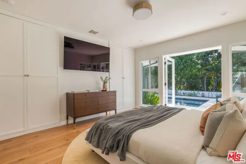 11349 Canton Drive, Los Angeles, California, United States. - Photo 17