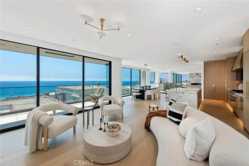 316 32nd Street, Manhattan Beach, California, United States. - Photo 1