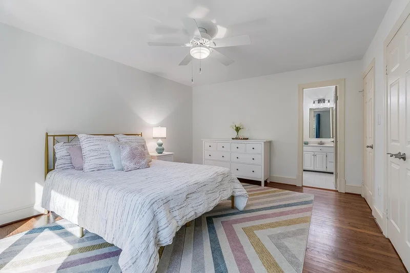 2404 Oakmont Court, Oakton, VA 22124, Reston, Virginia, United States. - Photo 16