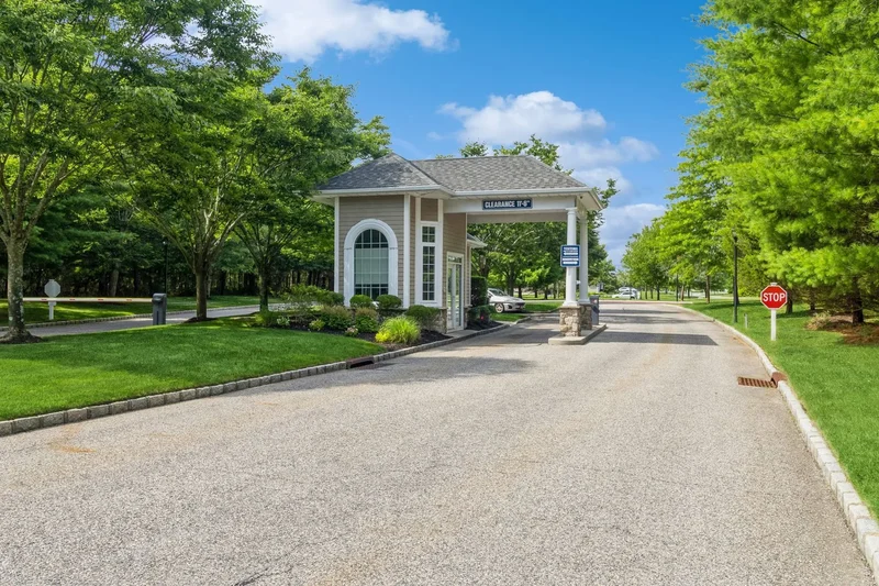 112 Ashley Drive, Westhampton, NY, 11977, USA, Westhampton, New York, United States. - Photo 18