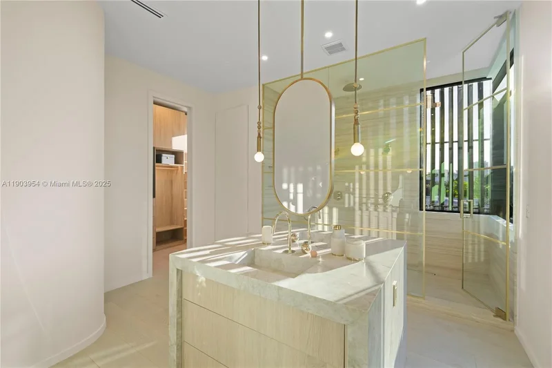 2053 N Bay Rd, Miami Beach, Florida, United States. - Photo 76