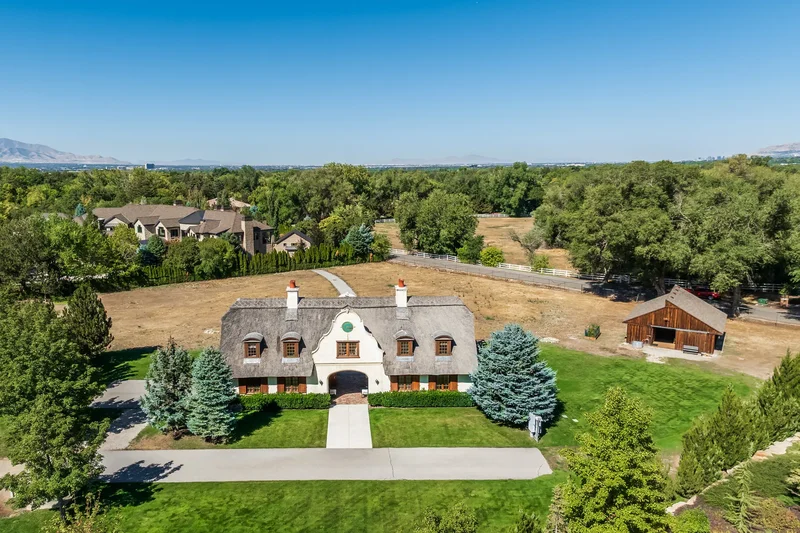 2621 E Providence Court, Holladay, UT 8421, Cottonwood Heights, Utah, United States. - Photo 21
