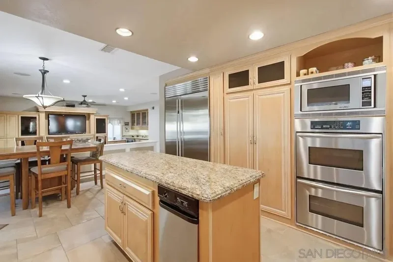 10494 Livewood Way, San Diego, California, United States. - Photo 13