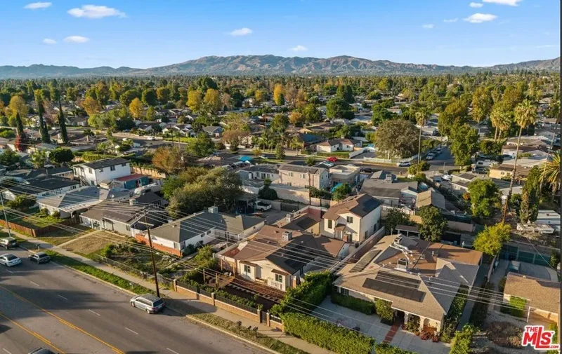 16233 Parthenia Street, Los Angeles, California, United States. - Photo 38
