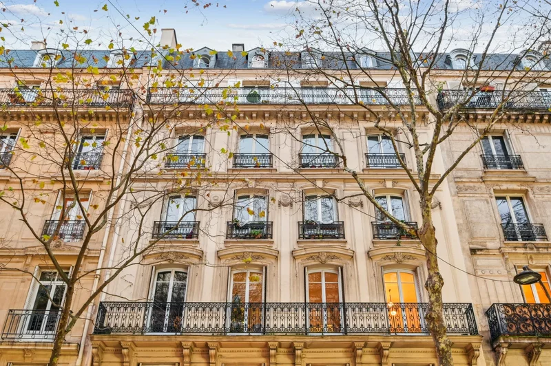 PARIS, J 75010, Paris, Île-de-France, France. - Photo 5