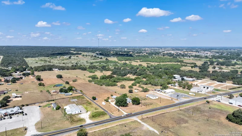 12153 E US Hwy 87 W, La Vernia, TX 78121, La Vernia, Texas, United States. - Photo 39